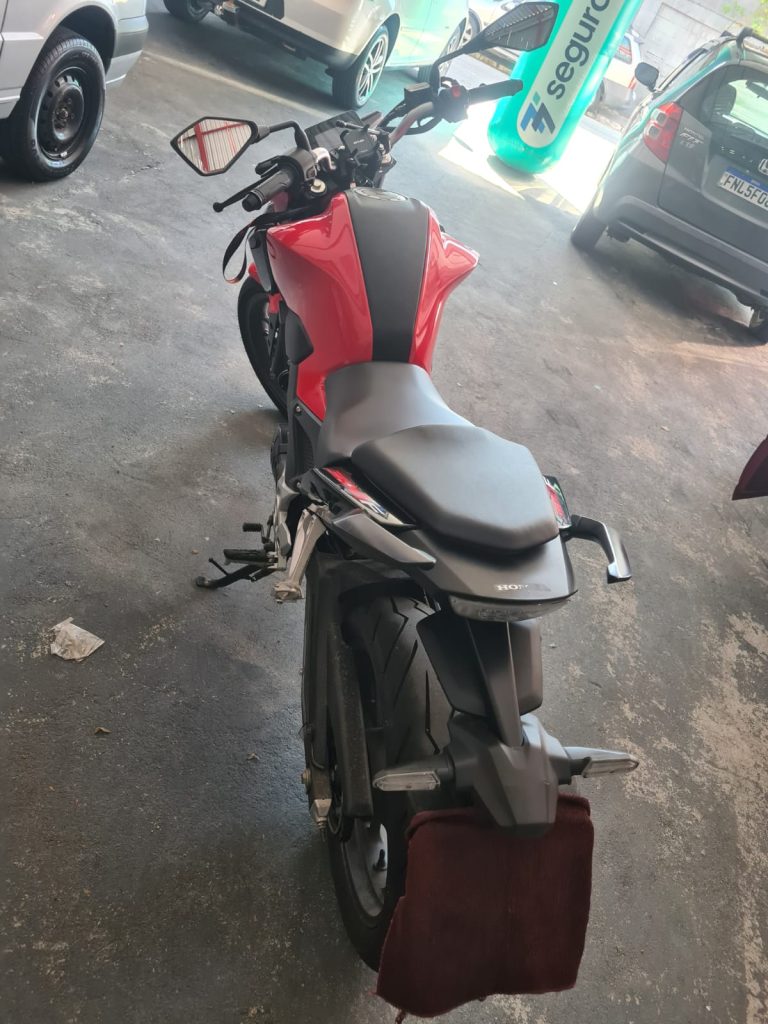 TWISTER CB 300F 2023
