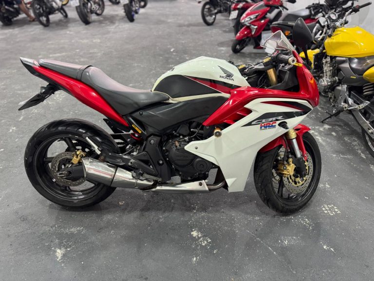 HONDA CBR 600F