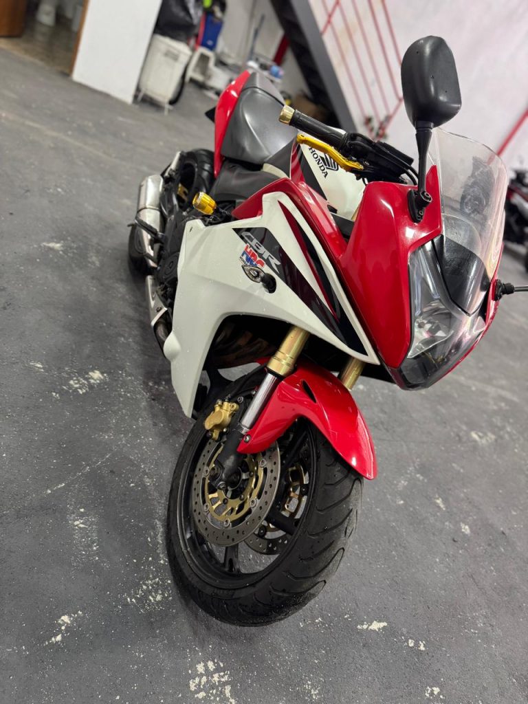 HONDA CBR 600F