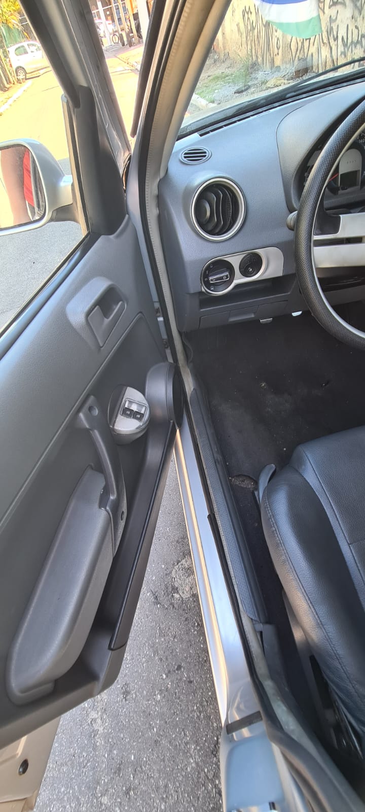 SAVEIRO SURF 1.8 MI 2009